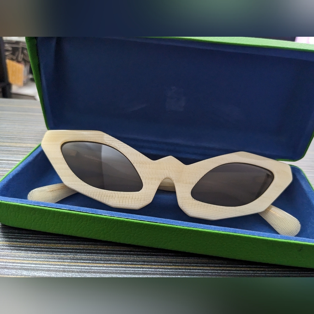 Fashion Brand Company Cream Geometric Cat-Eye Sunglasses